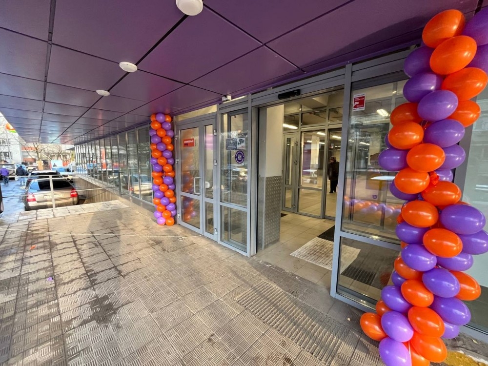 Аренда торгового помещения Жилое здание 