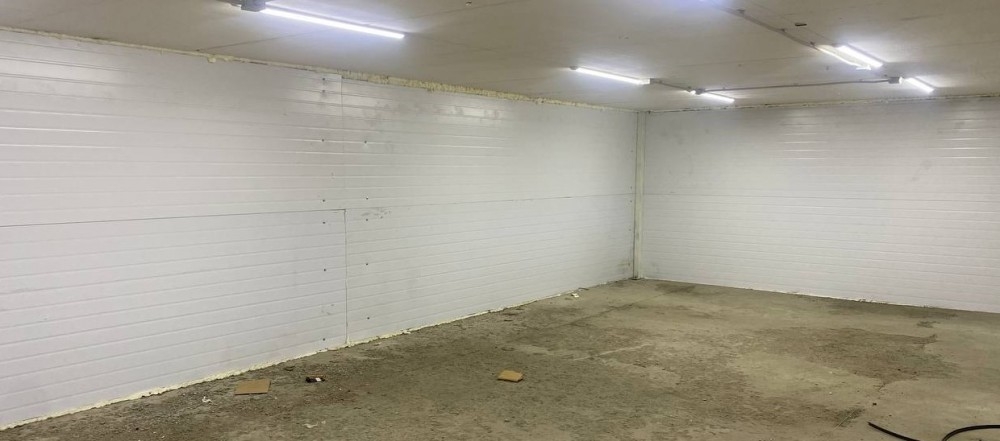 Аренда индустриальной недвижимости Склад-автостоянка 