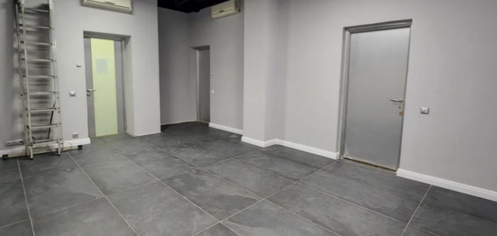 Продажа торгового помещения Жилой дом