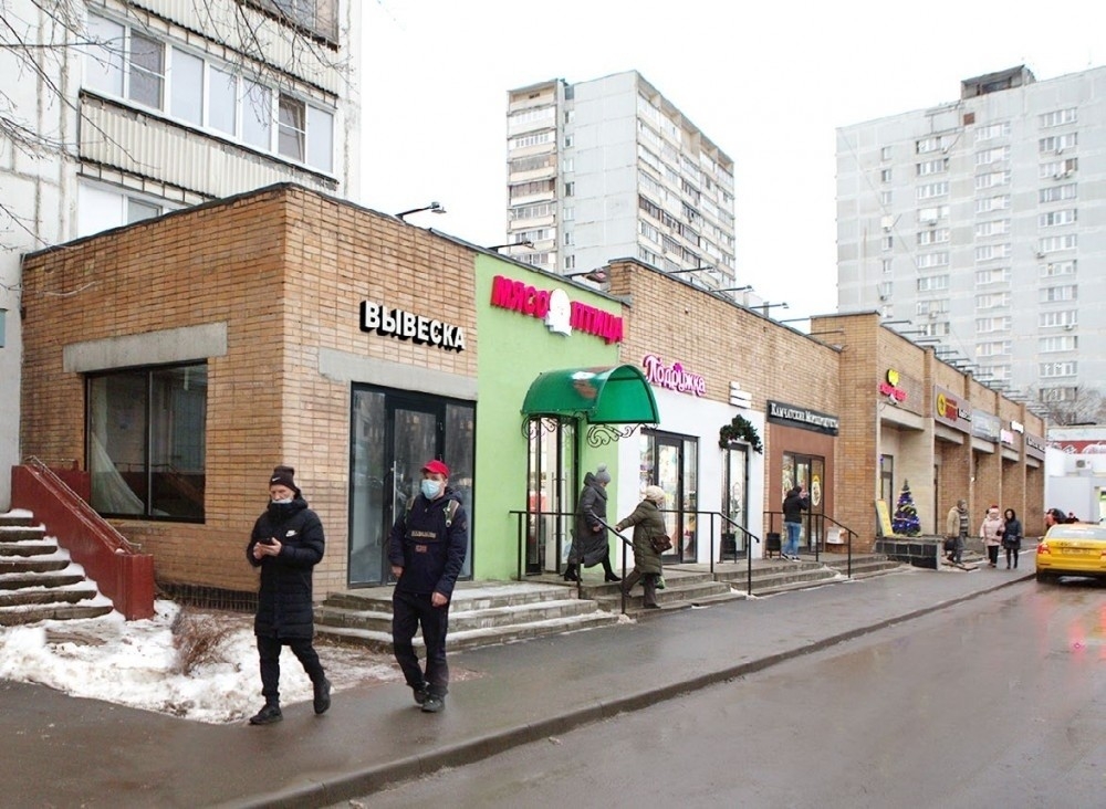 Аренда торгового помещения Жилое здание 