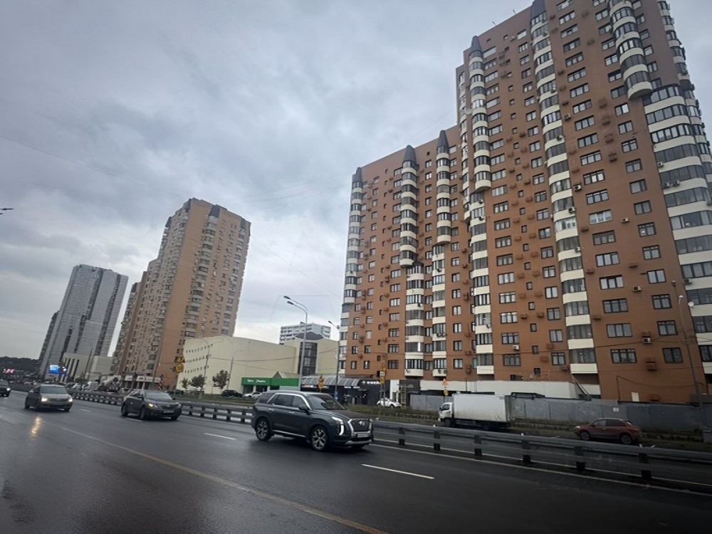 Аренда торгового помещения Жилое здание 