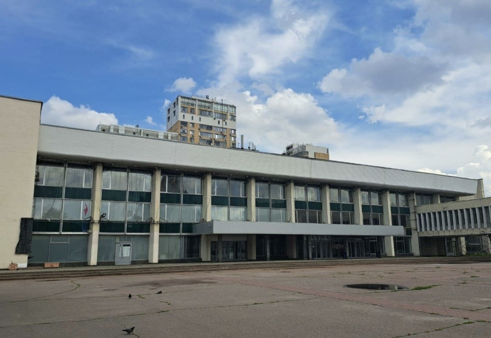 Аренда торгового помещения Дворец культуры на Мельникова