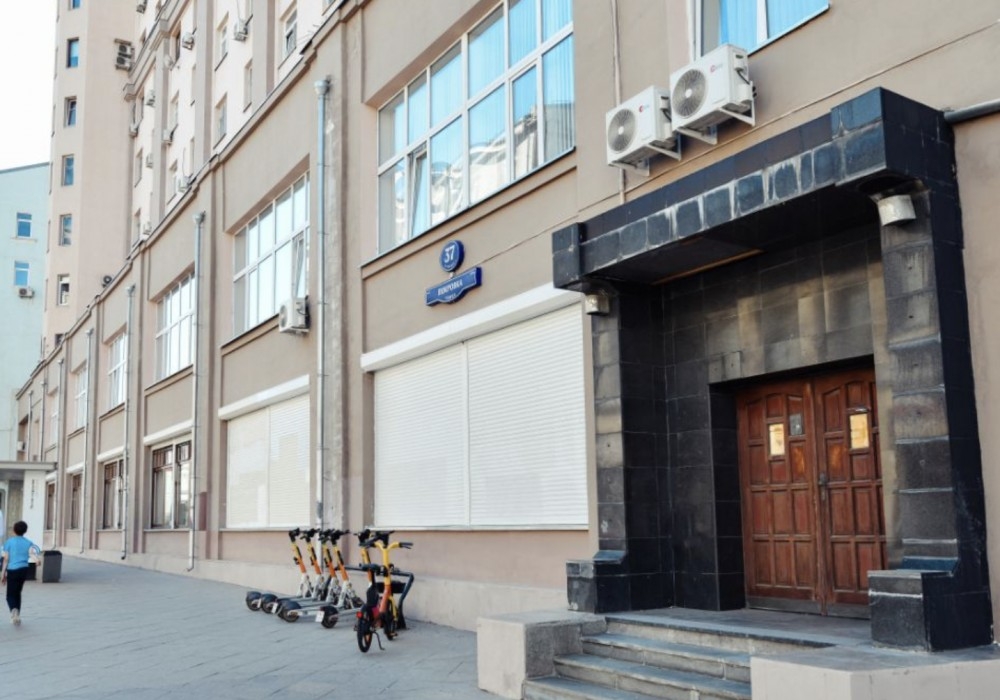 Аренда торгового помещения Встроено-пристроенное здание 