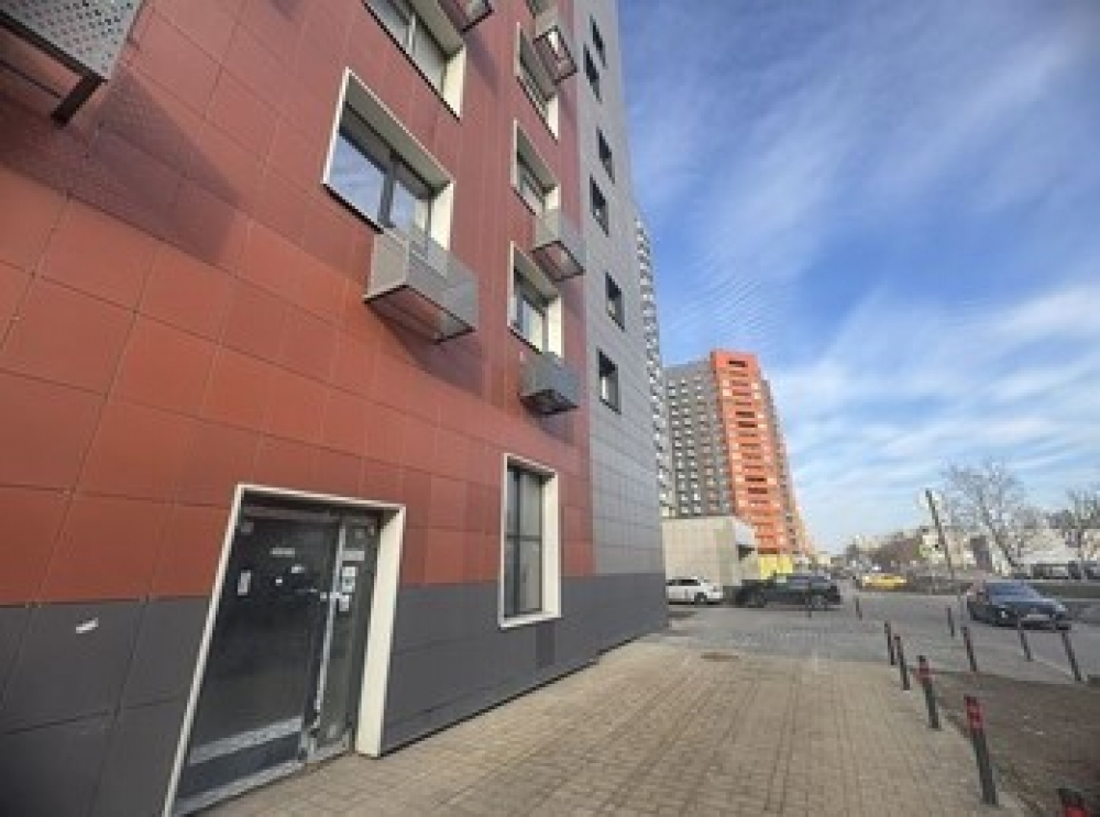 Аренда торгового помещения Жилое здание 