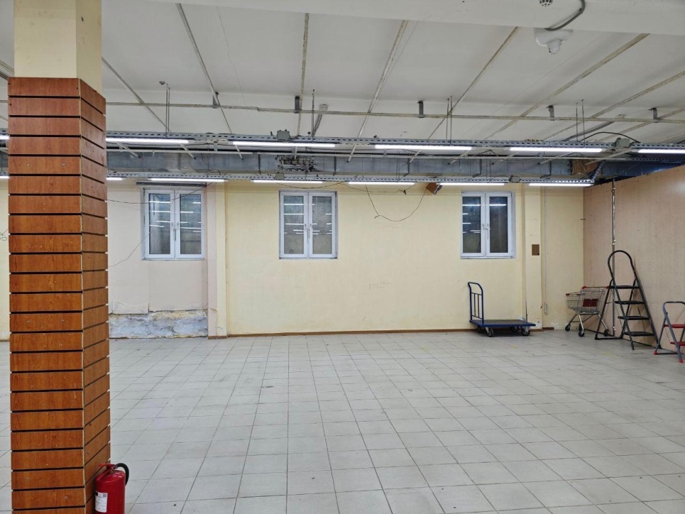 Аренда торгового помещения Жилой дом