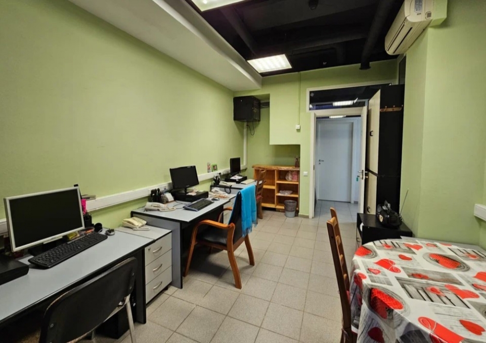 Продажа торгового помещения Жилой дом