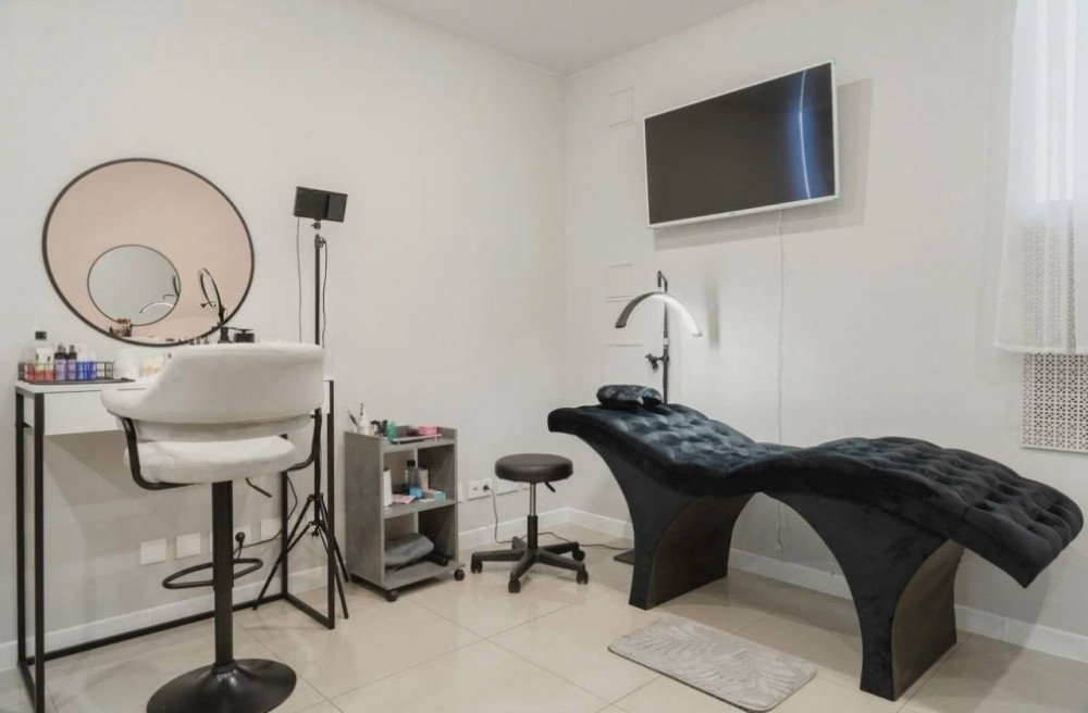 Аренда торгового помещения Жилое здание 