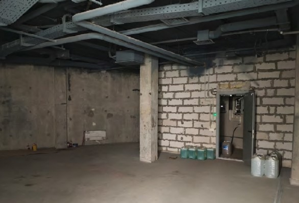 Аренда торгового помещения Деловой центр у метро