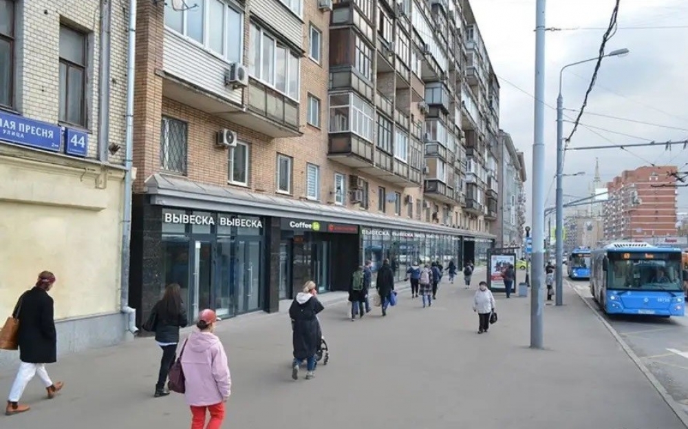 Аренда торгового помещения Жилое здание 