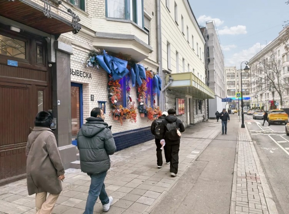 Продажа торгового помещения Жилое здание 