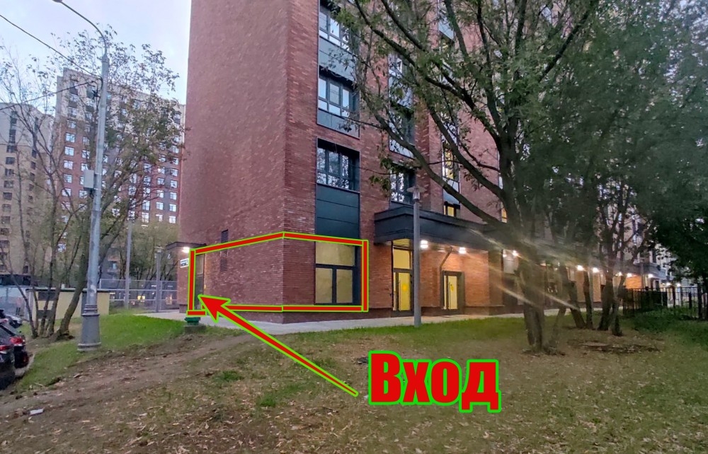 Продажа торгового помещения Жилое здание 