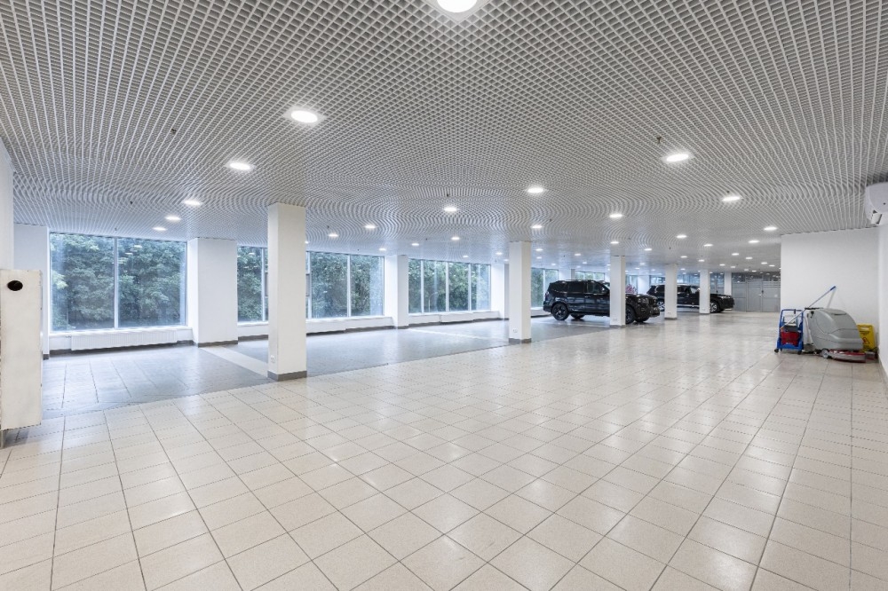 Аренда торгового помещения Административное здание 