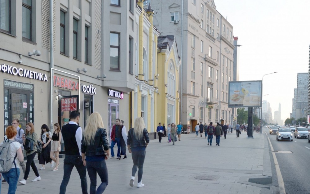 Продажа торгового помещения Жилое здание 