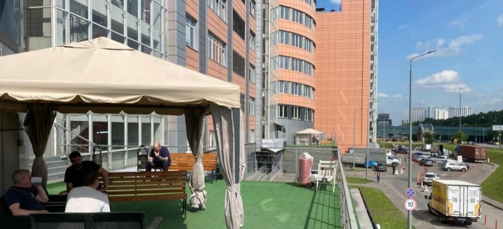 Аренда торгового помещения Бизнес-центр «Автомолл»