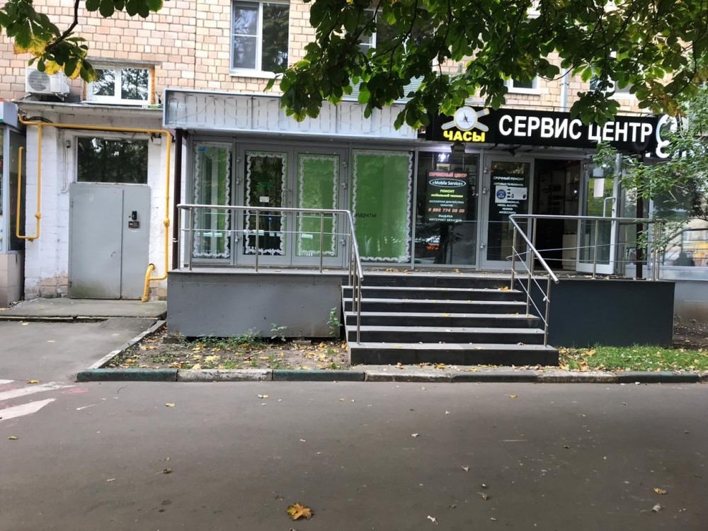 Аренда торгового помещения Жилое здание 