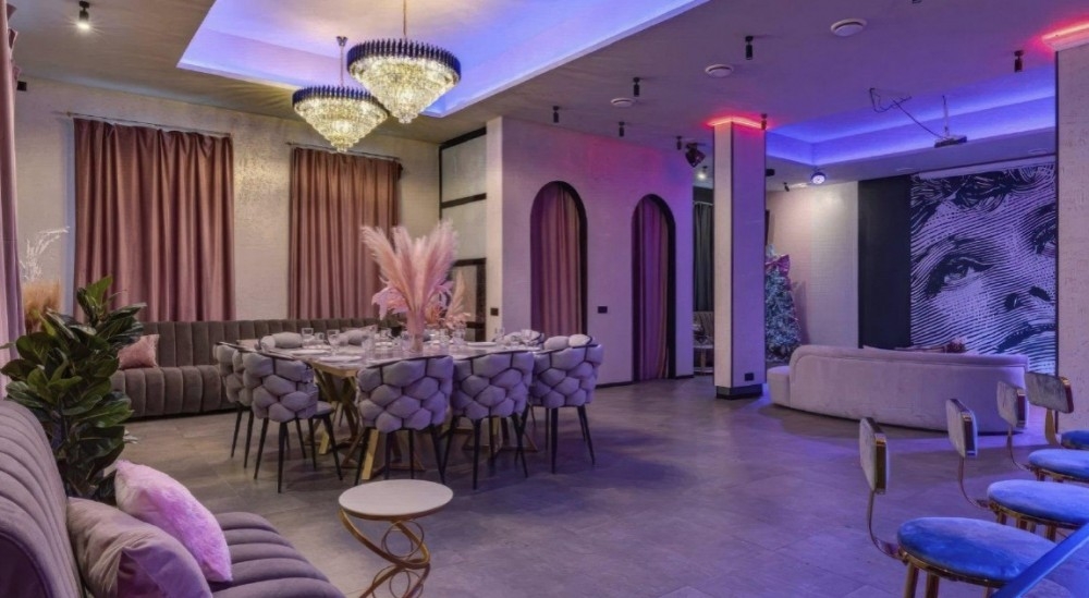 Продажа торгового помещения Особняк 