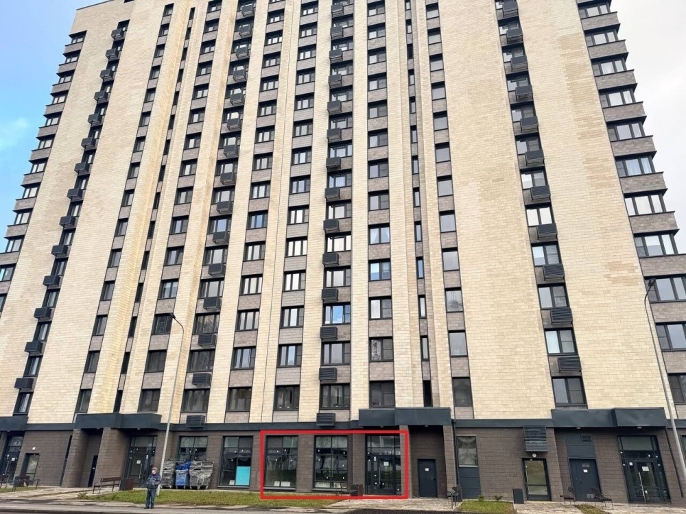 Продажа торгового помещения Жилое здание 