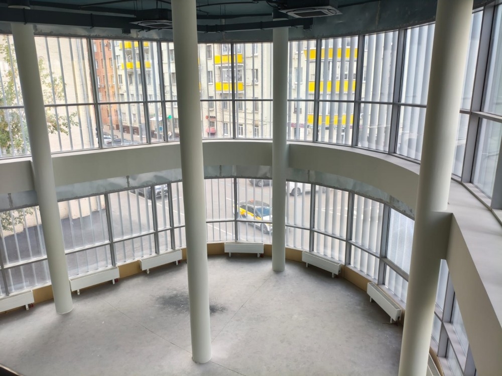 Аренда торгового помещения Деловой центр у метро