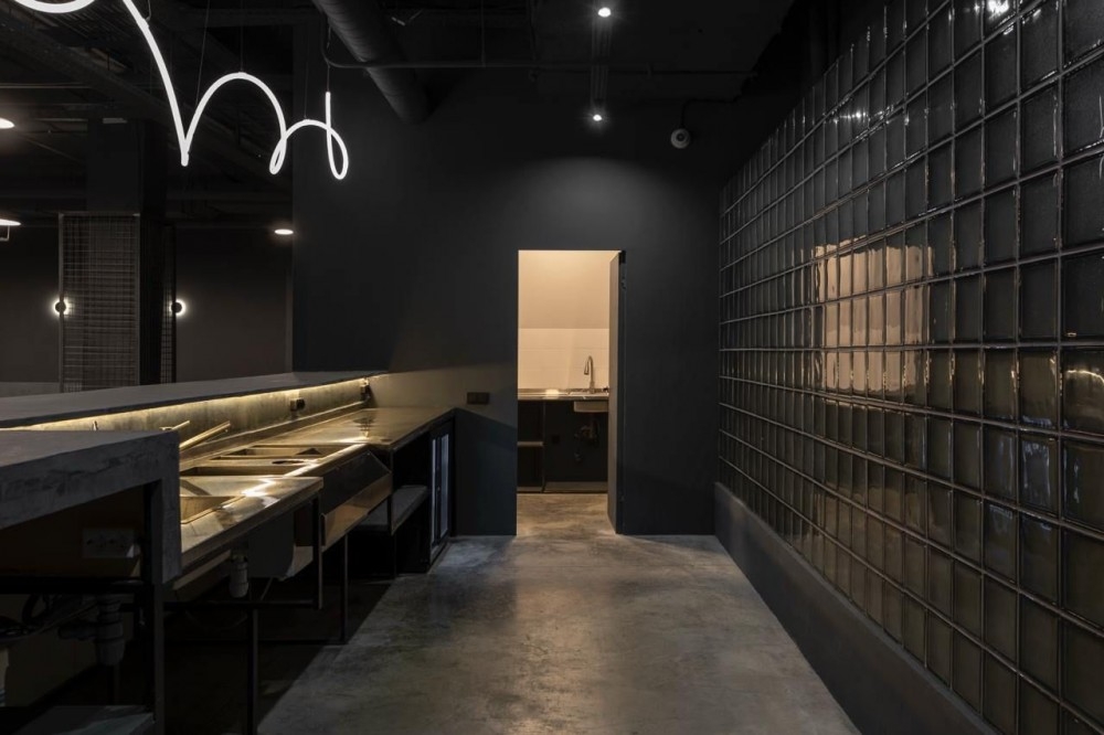 Продажа торгового помещения МФК СуперМетал