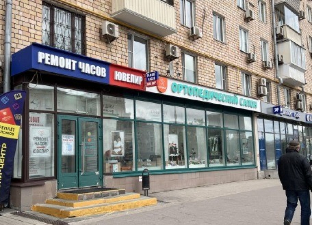 Аренда торгового помещения Жилое здание