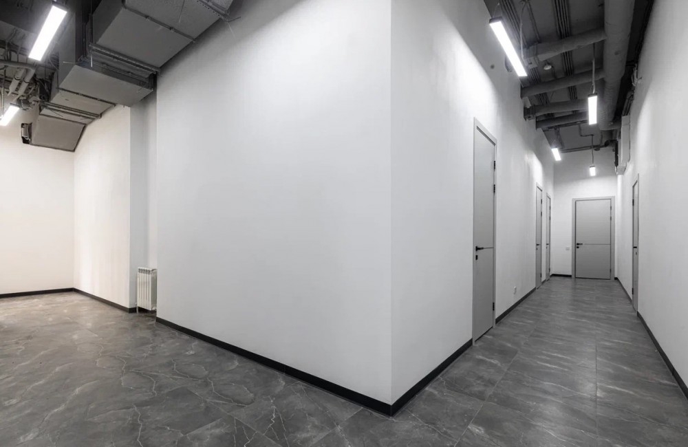 Продажа торгового помещения Жилое здание 