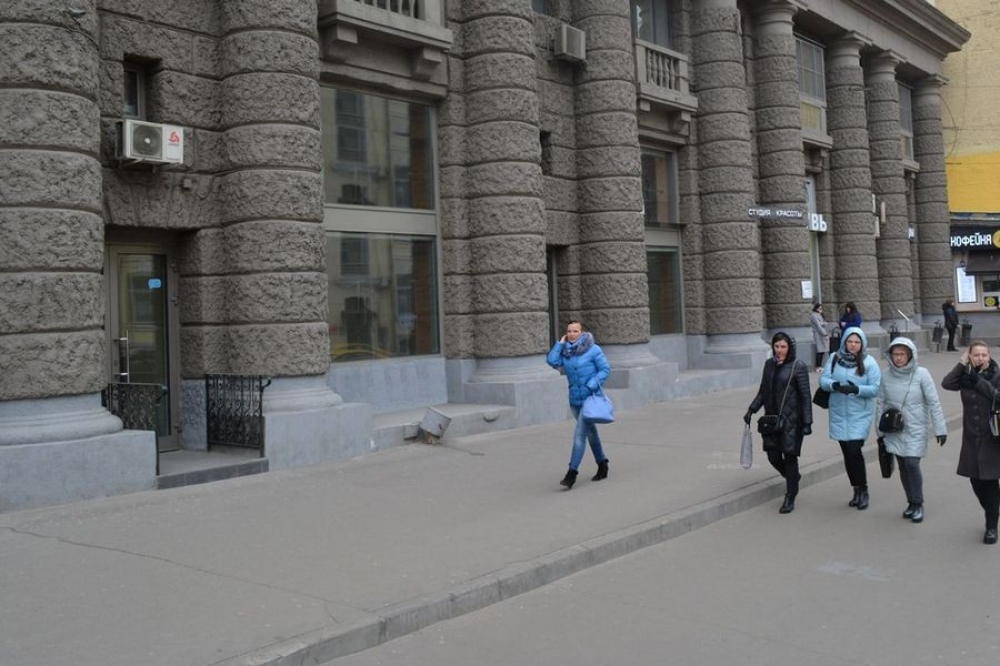 Аренда торгового помещения Жилое здание 