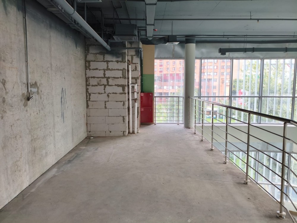 Аренда торгового помещения Деловой центр у метро