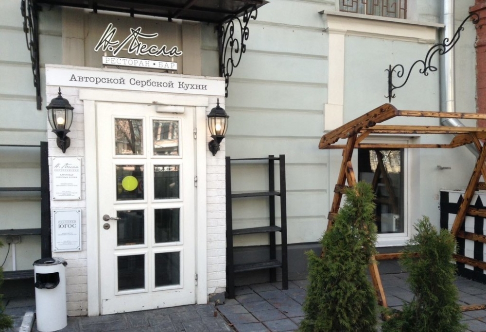 Аренда торгового помещения Жилое здание 