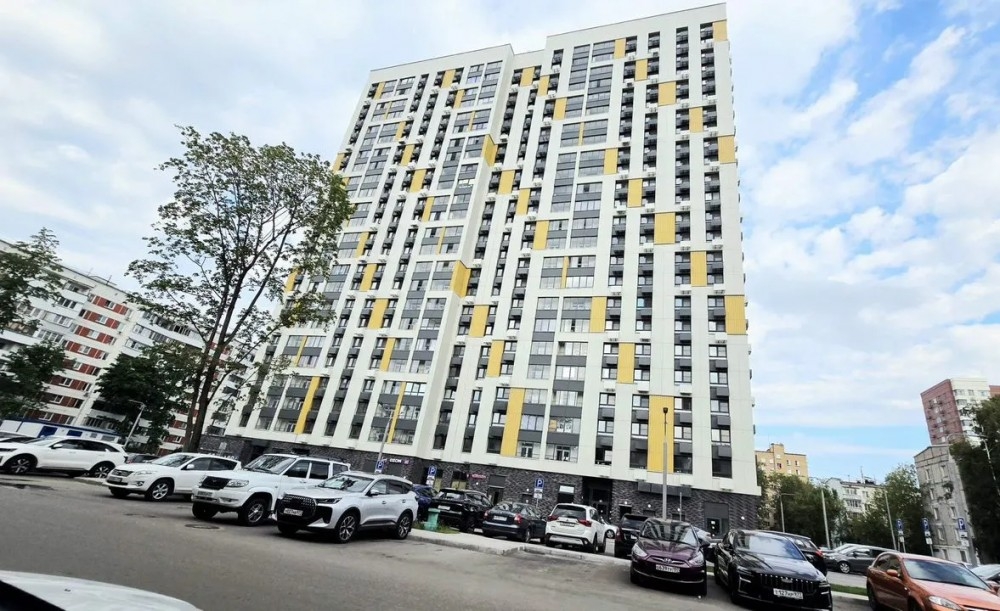 Продажа торгового помещения Жилое здание 
