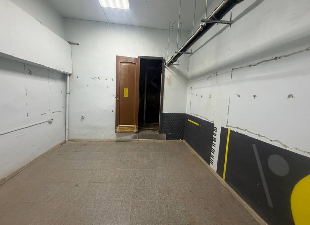 Аренда торгового помещения Жилое здание 