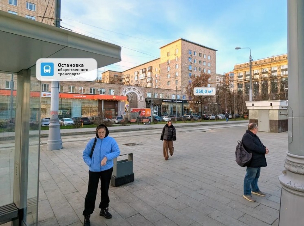 Аренда торгового помещения Жилое здание 