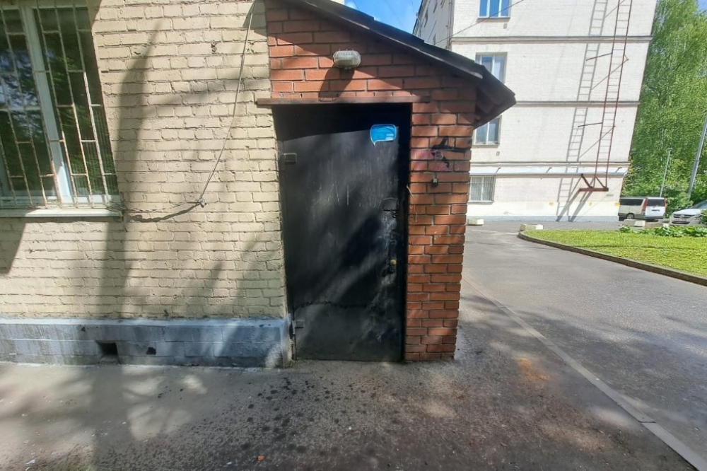 Аренда торгового помещения Жилое здание 