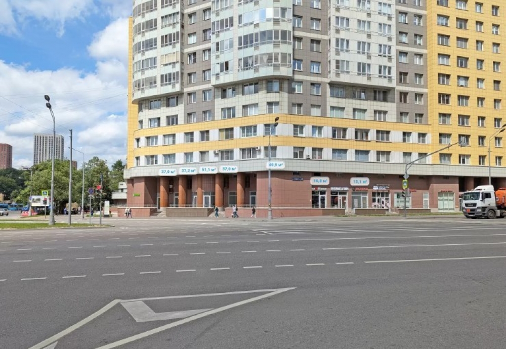 Аренда торгового помещения Жилой дом 