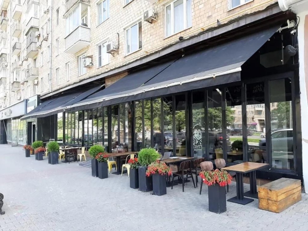 Аренда торгового помещения Жилое здание 