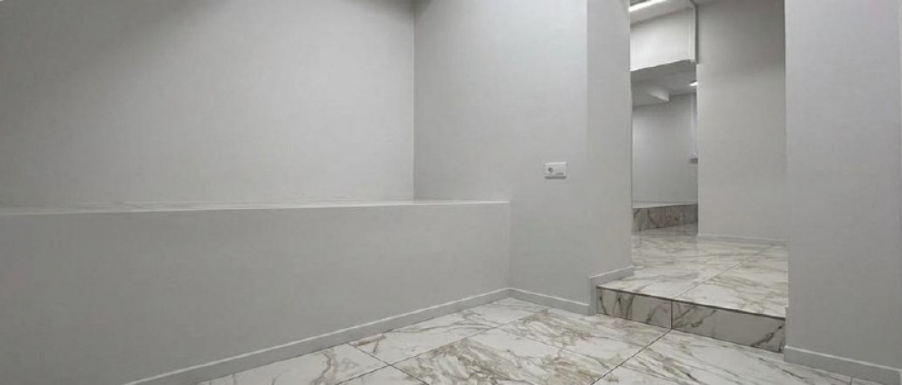 Аренда торгового помещения Жилое здание 