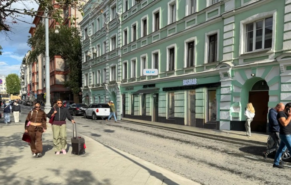 Продажа торгового помещения Жилое здание 