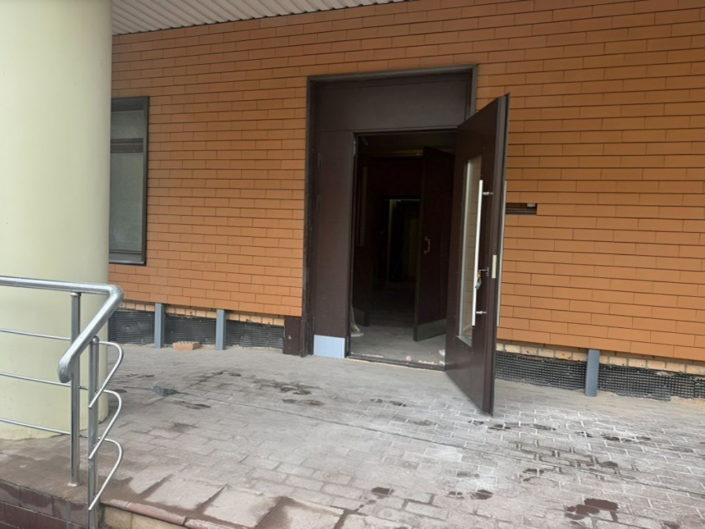 Аренда торгового помещения Жилое здание 