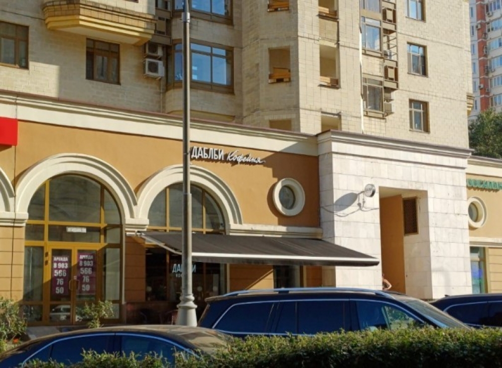 Аренда торгового помещения Жилое здание 