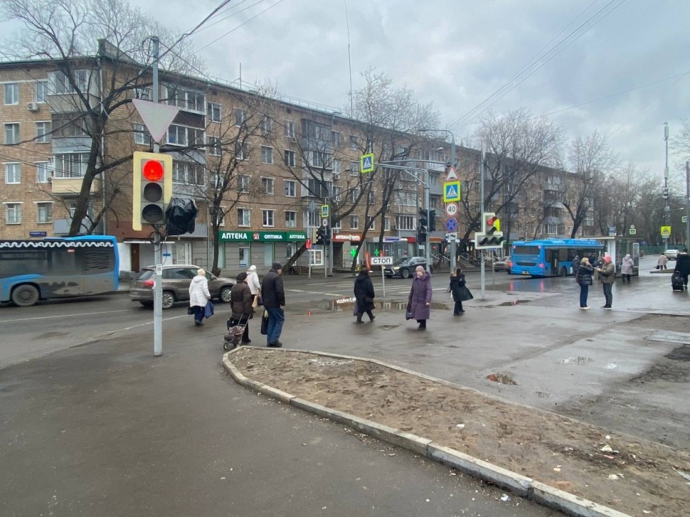 Продажа торгового помещения Жилое здание 