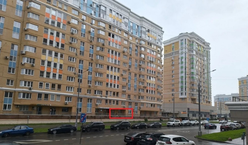 Аренда торгового помещения Жилое здание 