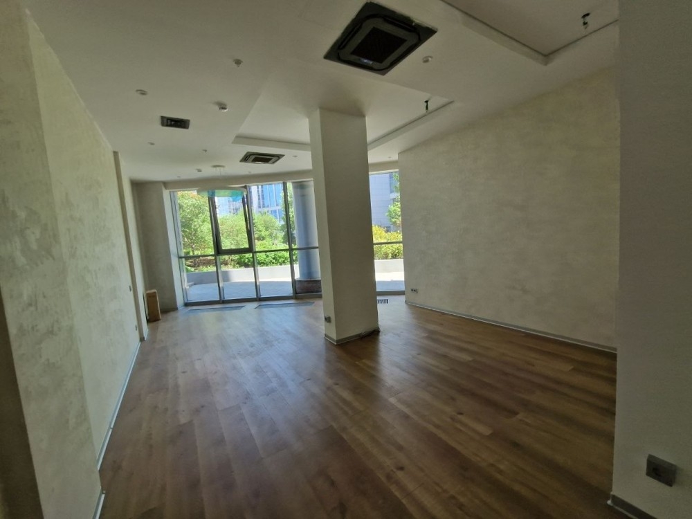Аренда торгового помещения Деловой комплекс «Poklonka Place»