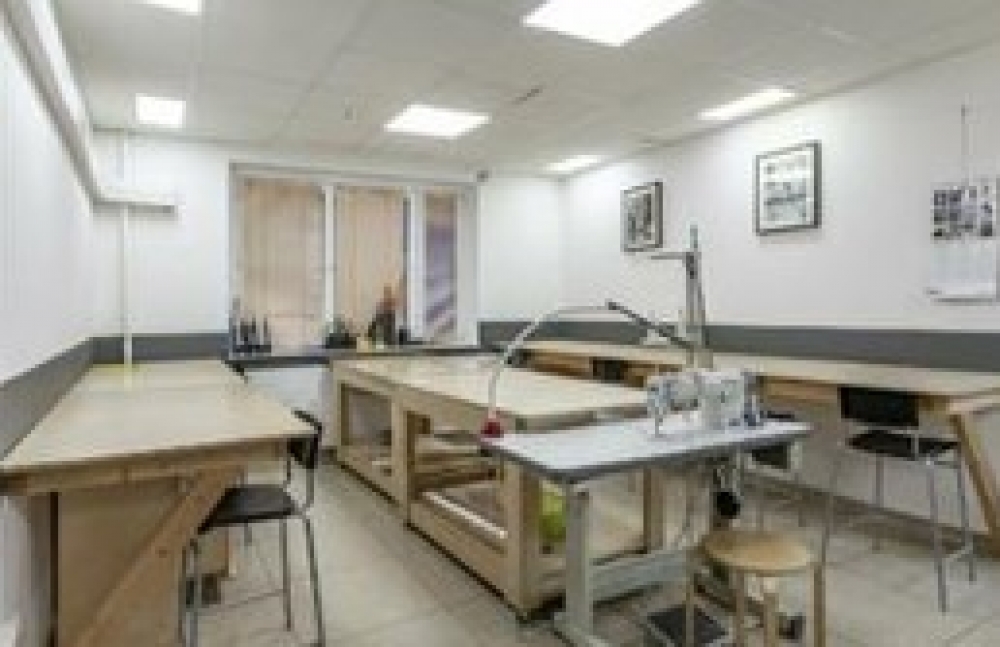 Аренда торгового помещения Жилое здание 