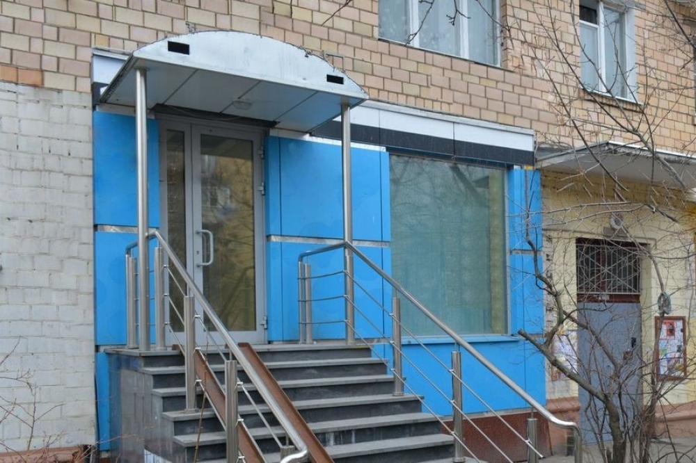 Аренда торгового помещения Жилое здание 