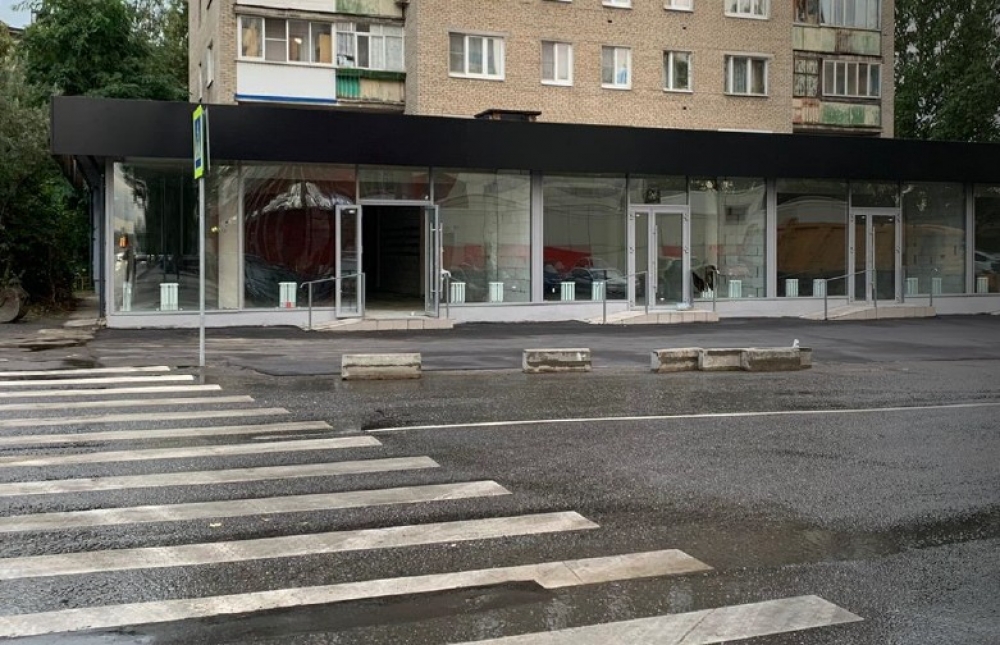 Аренда торгового помещения Жилое здание 