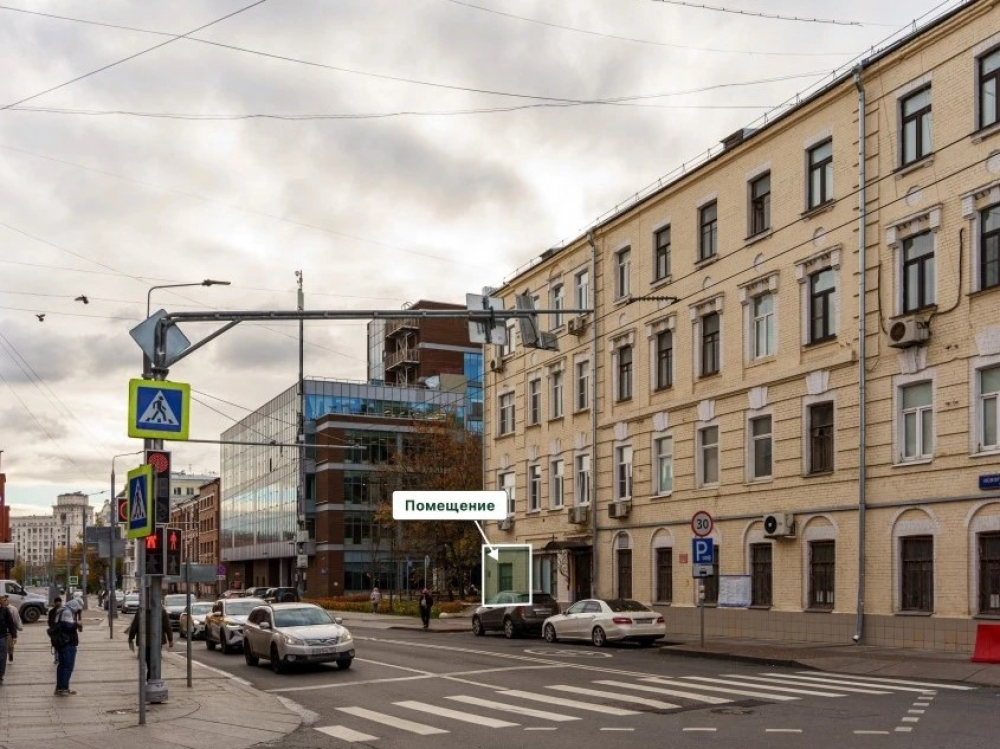 Продажа торгового помещения Жилое здание 