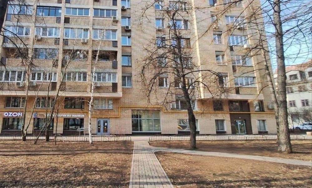 Аренда торгового помещения Жилое здание 