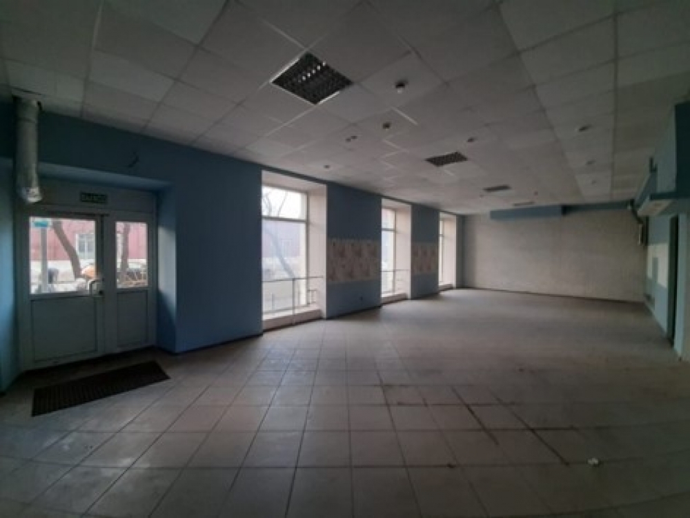 Аренда торгового помещения Жилое здание 