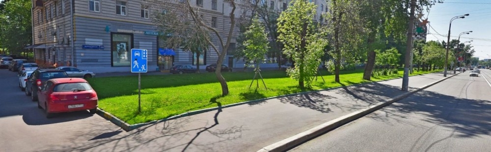 Аренда торгового помещения Жилое здание 
