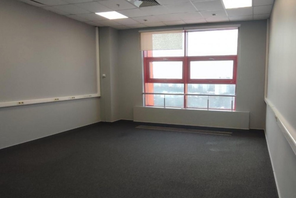 Аренда офиса Торгово-офисный центр «Снежная 26»