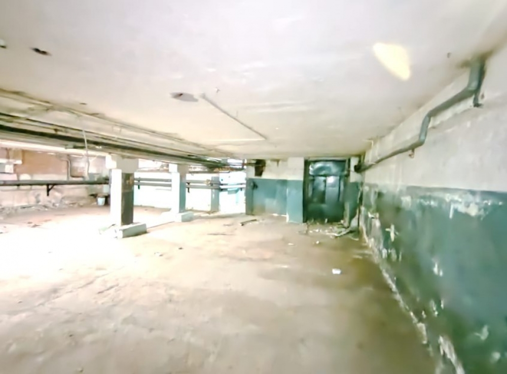 Продажа торгового помещения Жилое здание 